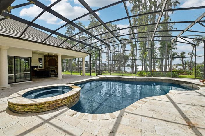 Image No.76-5 Bed Property for sale