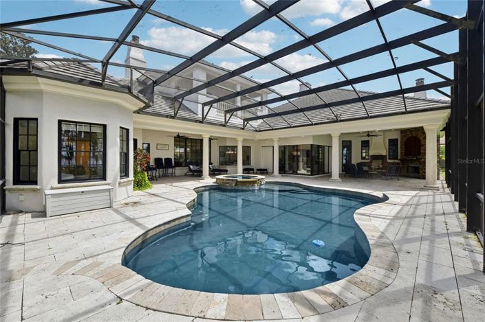 Image No.77-5 Bed Property for sale