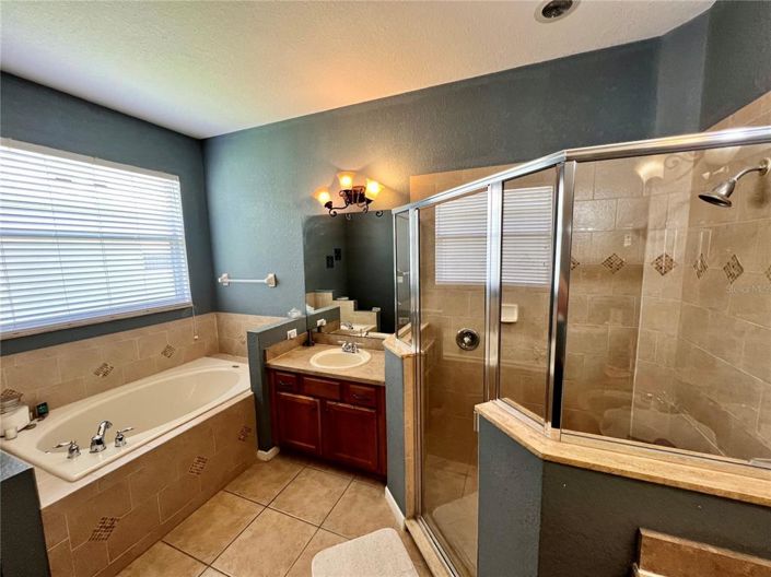 Image No.24-3 Bed Property for sale