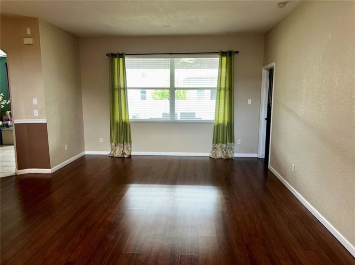 Image No.8-3 Bed Property for sale