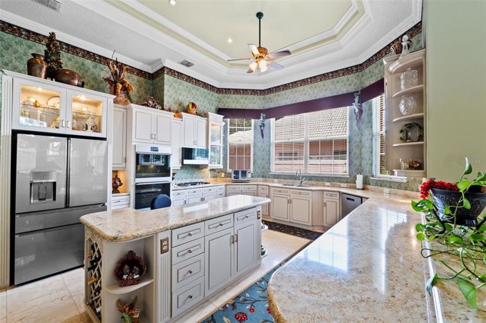 Image No.29-5 Bed Property for sale