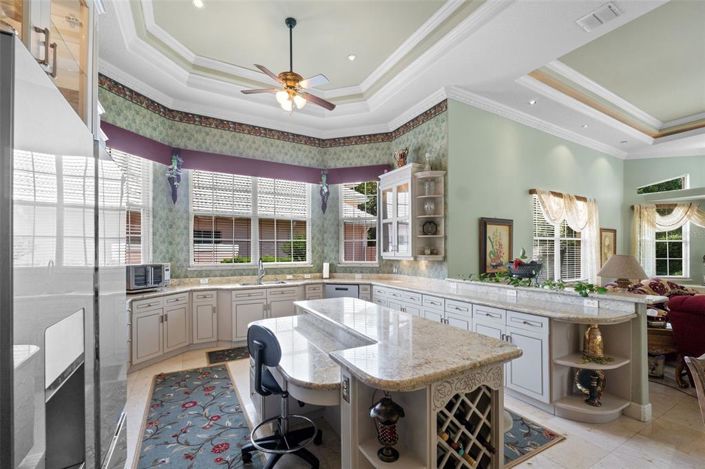 Image No.33-5 Bed Property for sale