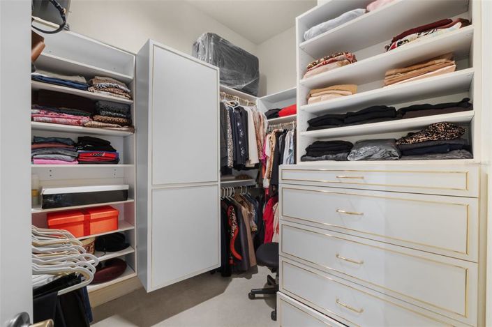 Image No.47-5 Bed Property for sale