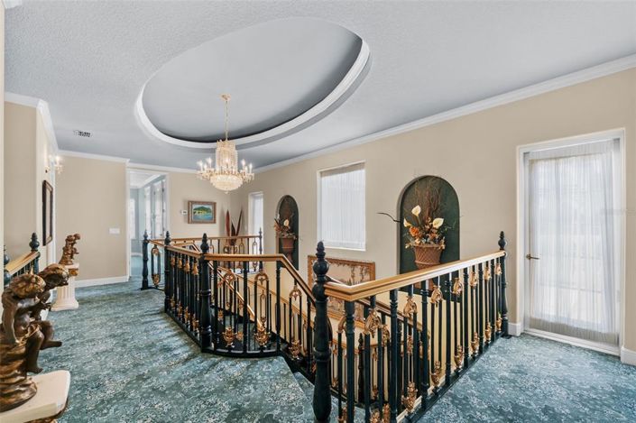 Image No.53-5 Bed Property for sale