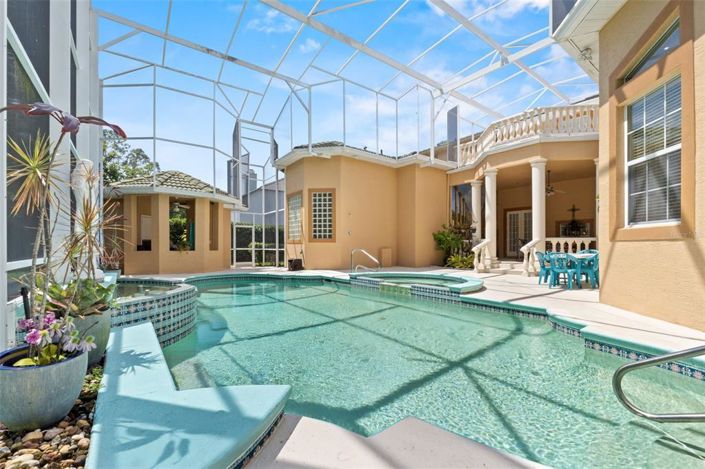 Image No.73-5 Bed Property for sale