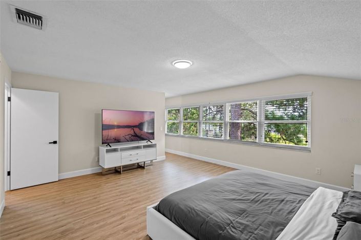 Image No.21-Propriété de 4 chambres à vendre à Orlando