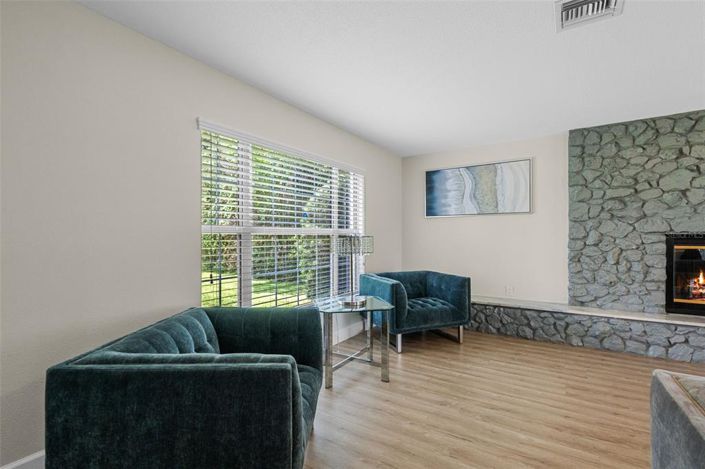 Image No.5-Propriété de 4 chambres à vendre à Orlando