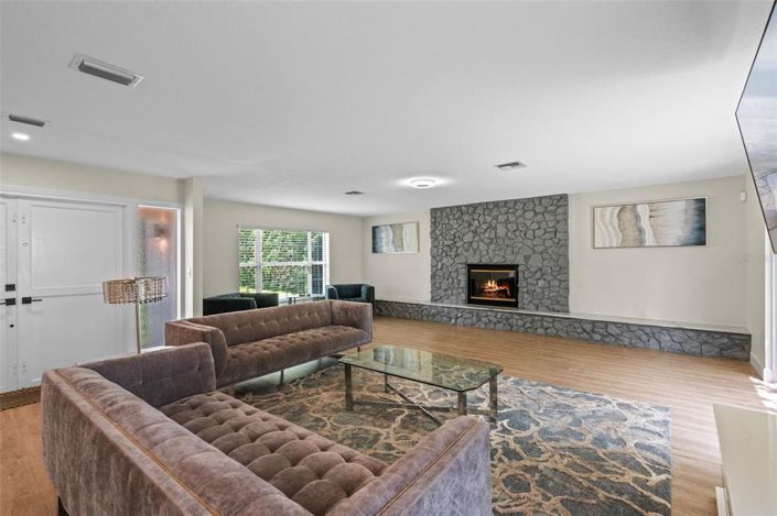 Image No.7-Propriété de 4 chambres à vendre à Orlando