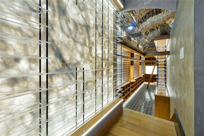 Image No.26-5 Bed Property for sale