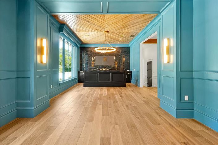 Image No.47-5 Bed Property for sale