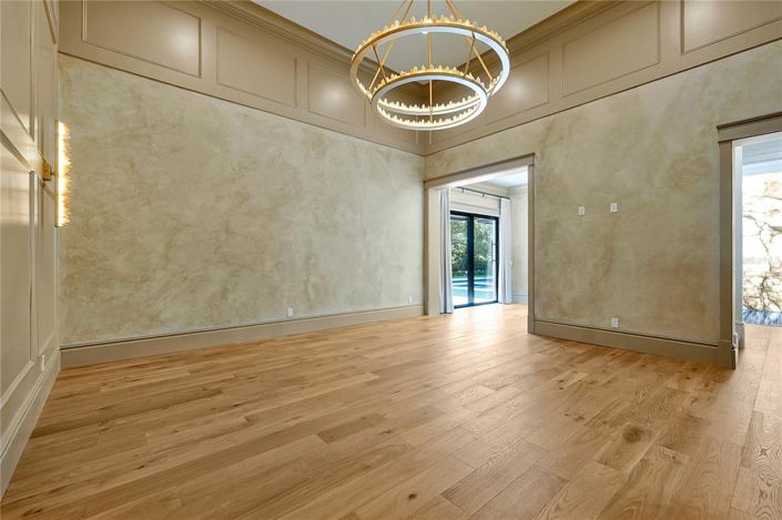 Image No.51-5 Bed Property for sale