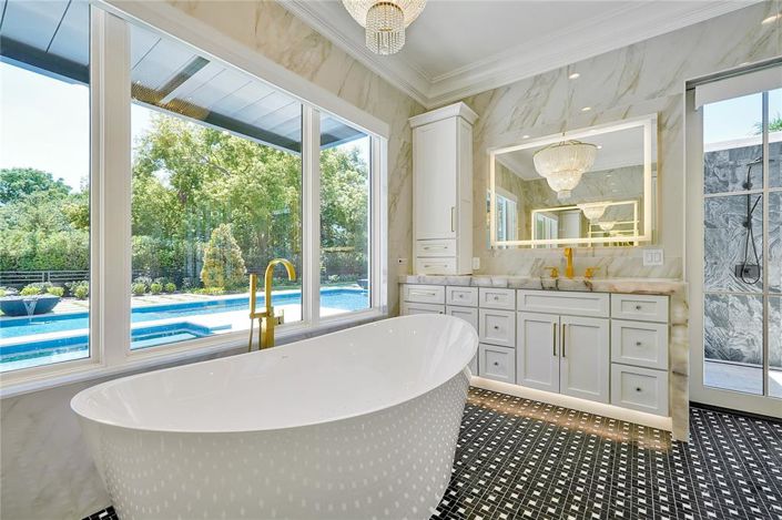 Image No.54-5 Bed Property for sale