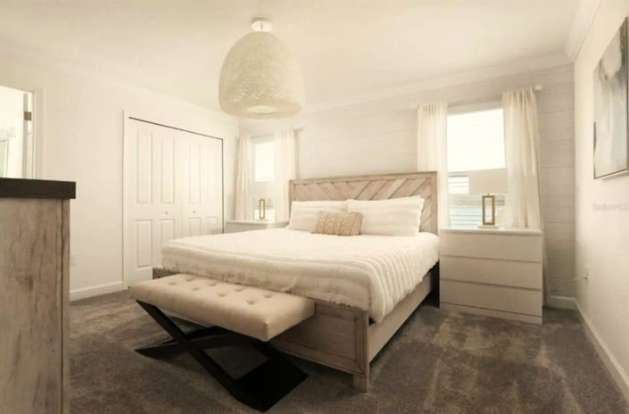 Image No.17-4 Bed Townhouse for sale