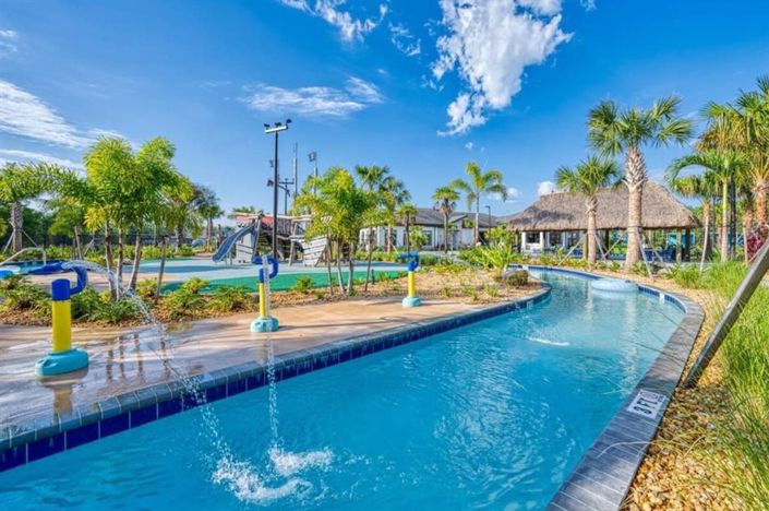 Image No.38-4 Bed Townhouse for sale