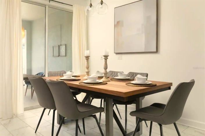 Image No.5-4 Bed Townhouse for sale