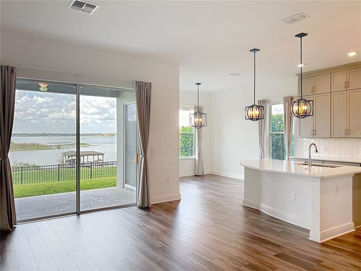 Image No.18-5 Bed Property for sale