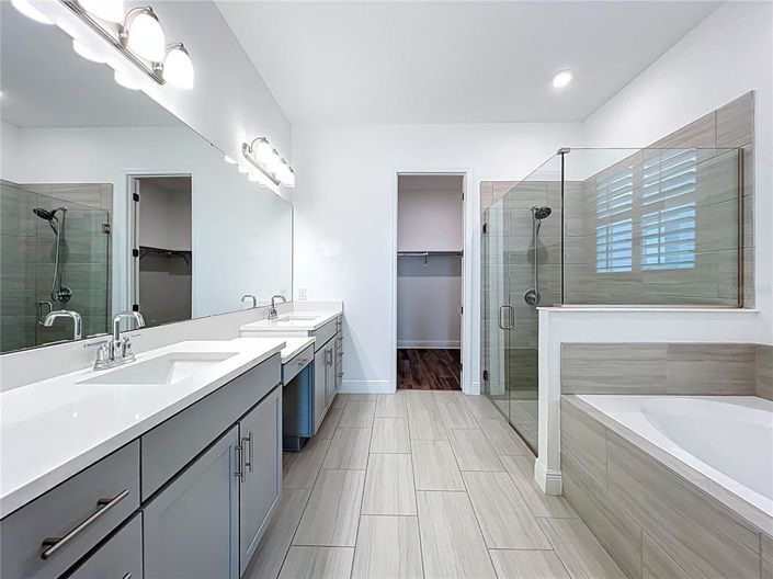 Image No.32-5 Bed Property for sale