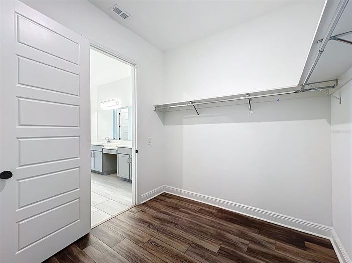 Image No.42-5 Bed Property for sale