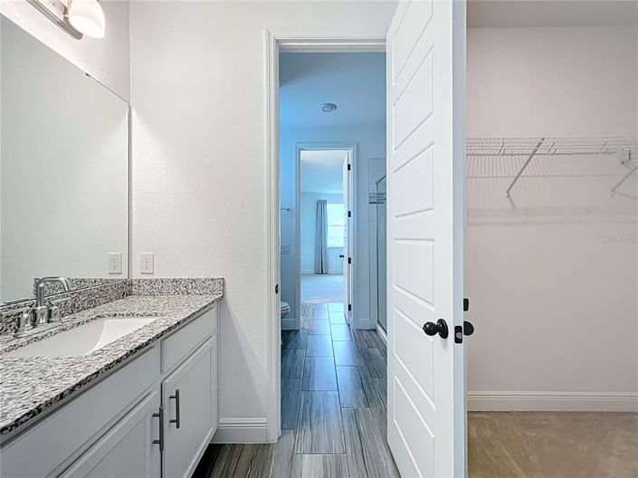 Image No.54-5 Bed Property for sale