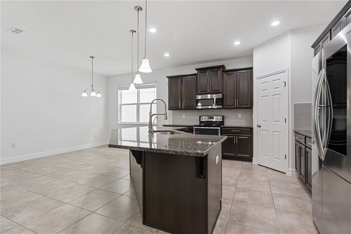 Image No.11-Propriété de 4 chambres à vendre à Kissimmee