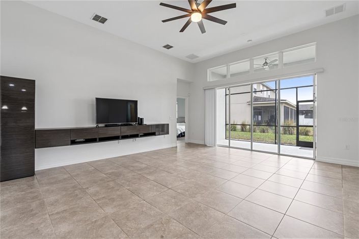 Image No.14-Propriété de 4 chambres à vendre à Kissimmee