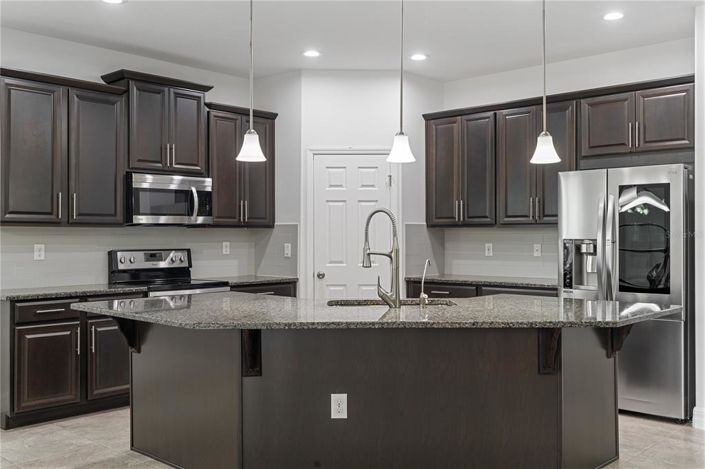 Image No.9-Propriété de 4 chambres à vendre à Kissimmee