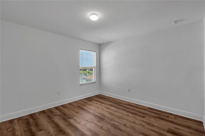 Image No.11-5 Bed Property for sale