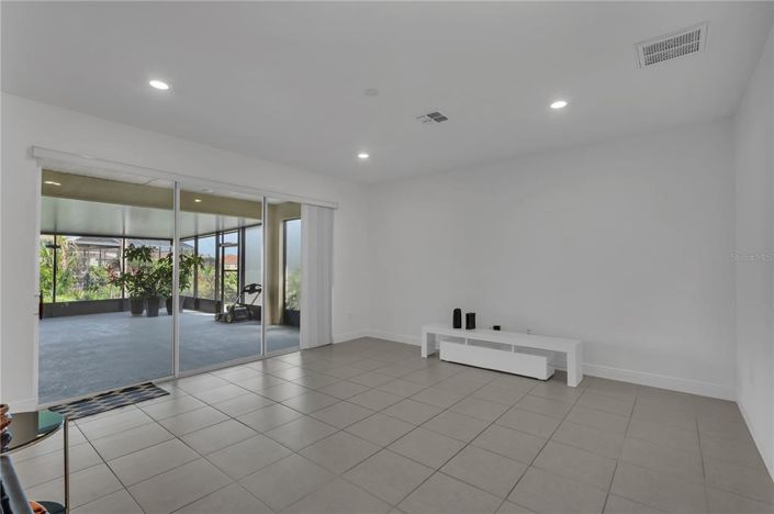 Image No.31-5 Bed Property for sale