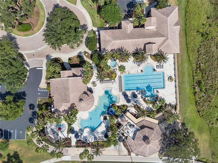 Image No.60-5 Bed Property for sale