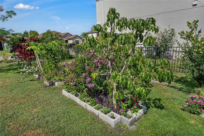 Image No.71-5 Bed Property for sale