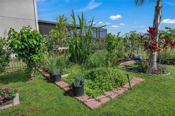 Image No.72-5 Bed Property for sale