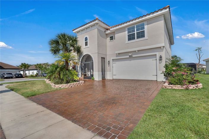 Image No.78-5 Bed Property for sale