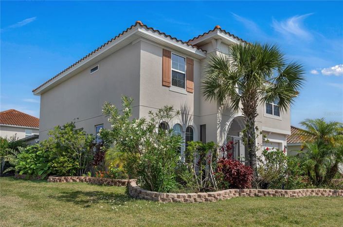 Image No.81-5 Bed Property for sale