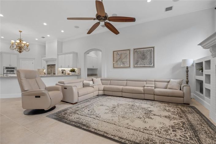 Image No.13-4 Bed Property for sale