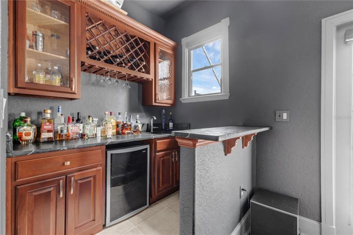 Image No.15-4 Bed Property for sale