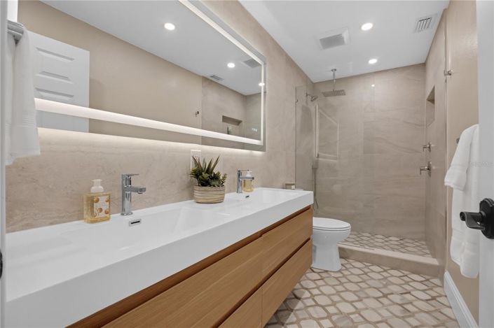 Image No.25-4 Bed Property for sale