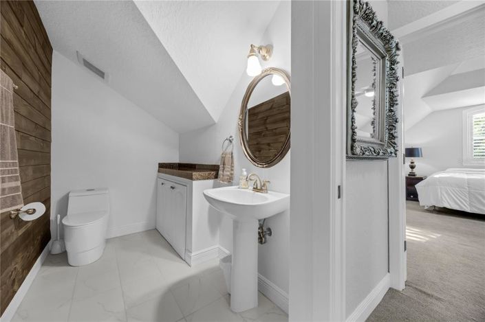 Image No.28-4 Bed Property for sale