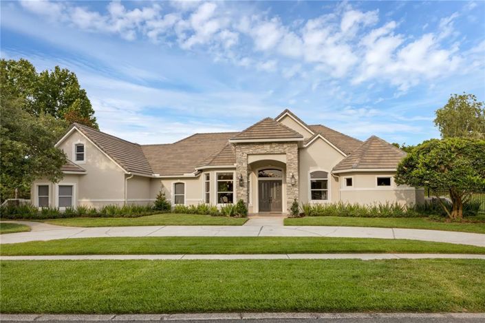 Image No.4-4 Bed Property for sale