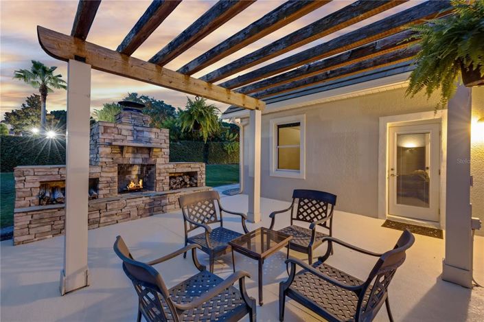 Image No.41-4 Bed Property for sale