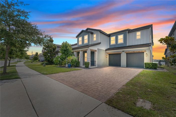 Image No.10-5 Bed Property for sale