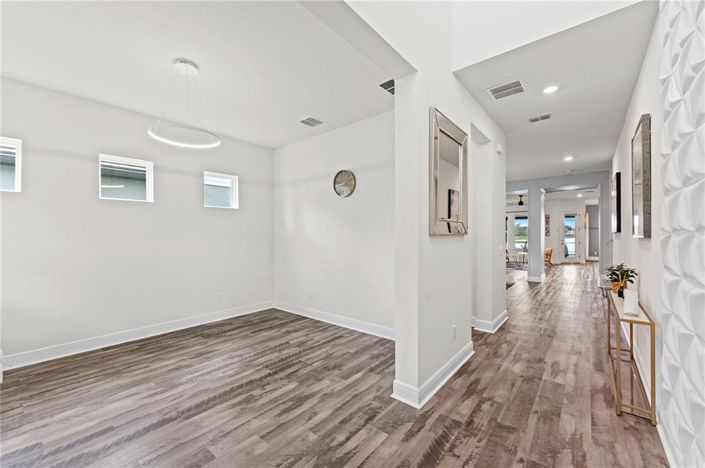 Image No.13-5 Bed Property for sale