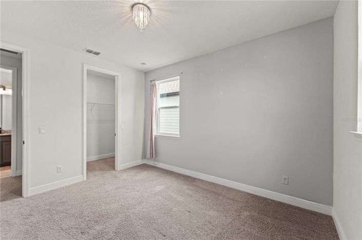 Image No.32-5 Bed Property for sale