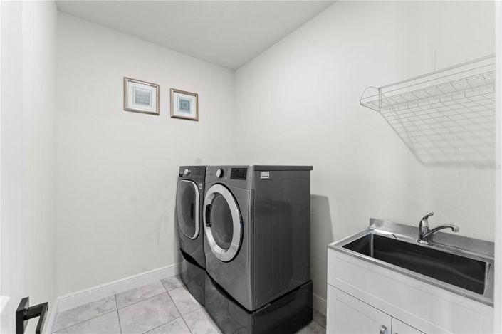 Image No.37-5 Bed Property for sale