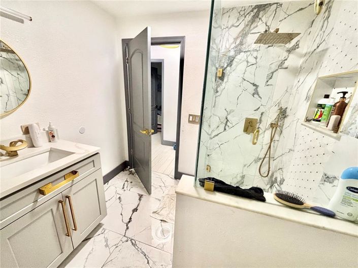 Image No.18-Propriété de 6 chambres à vendre à Kissimmee