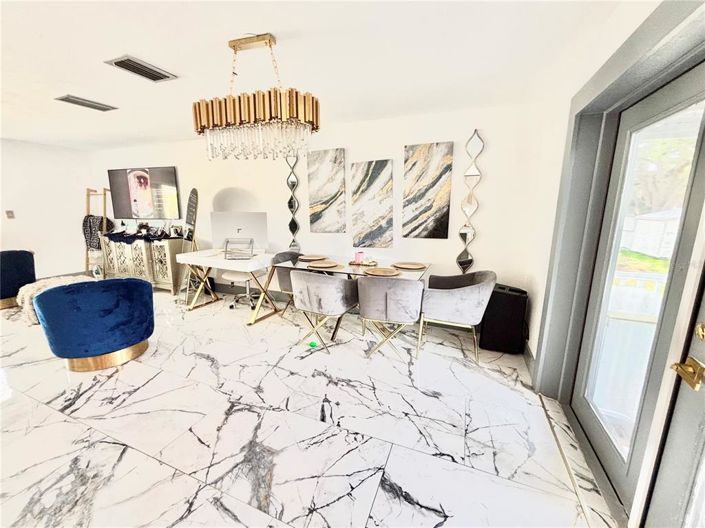 Image No.7-Propriété de 6 chambres à vendre à Kissimmee