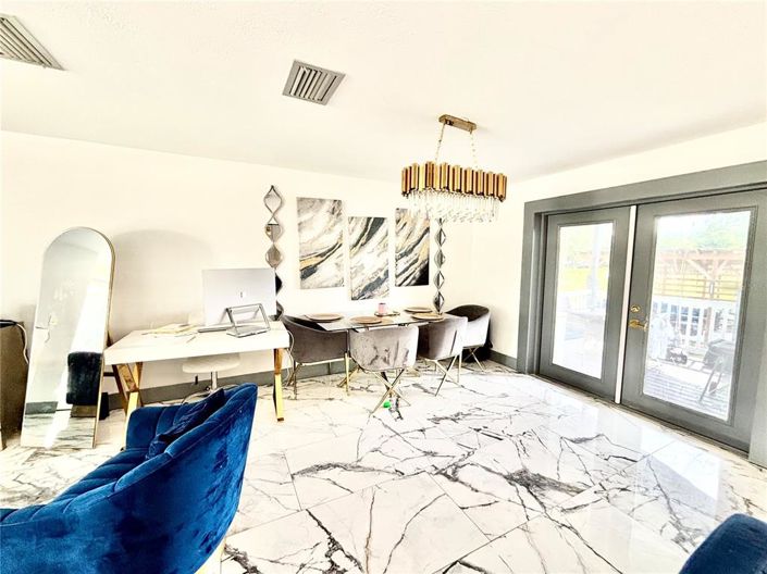 Image No.8-Propriété de 6 chambres à vendre à Kissimmee