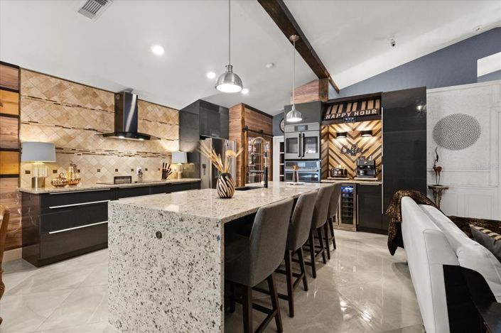 Image No.6-3 Bed Property for sale