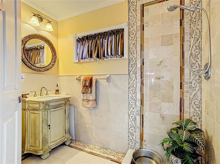 Image No.10-Propriété de 8 chambres à vendre à Orlando