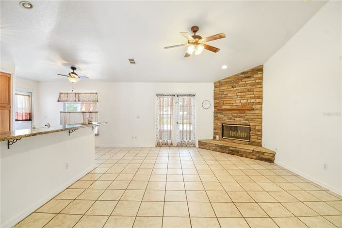 Image No.3-3 Bed Property for sale