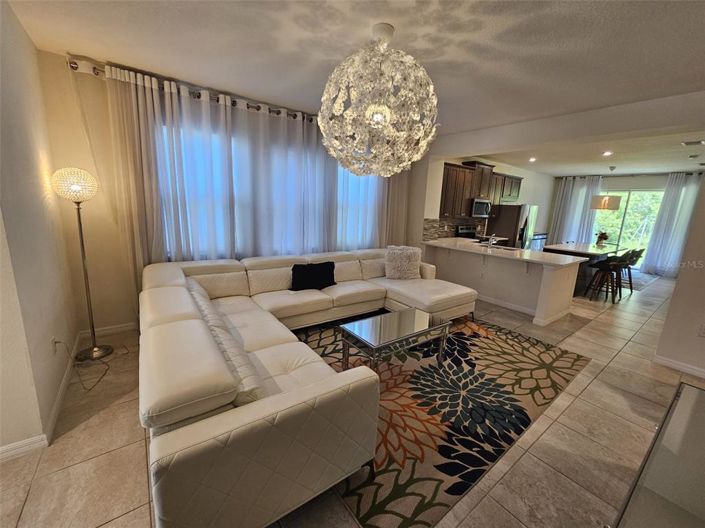 Image No.12-3 Bed Property for sale